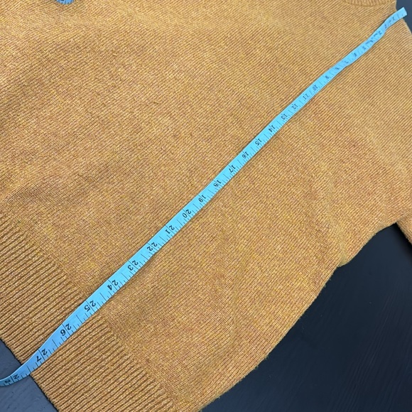 Mustard yellow/orange H&M sweater - Picture 5 of 5